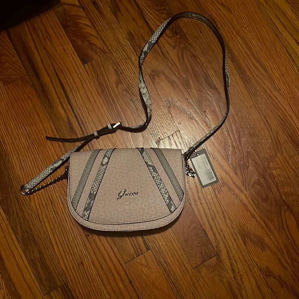 New guess bag